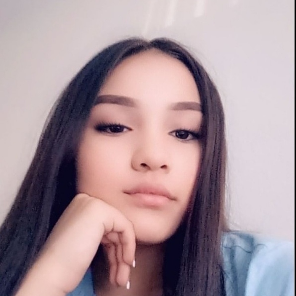 Meet your Posher, Ximena